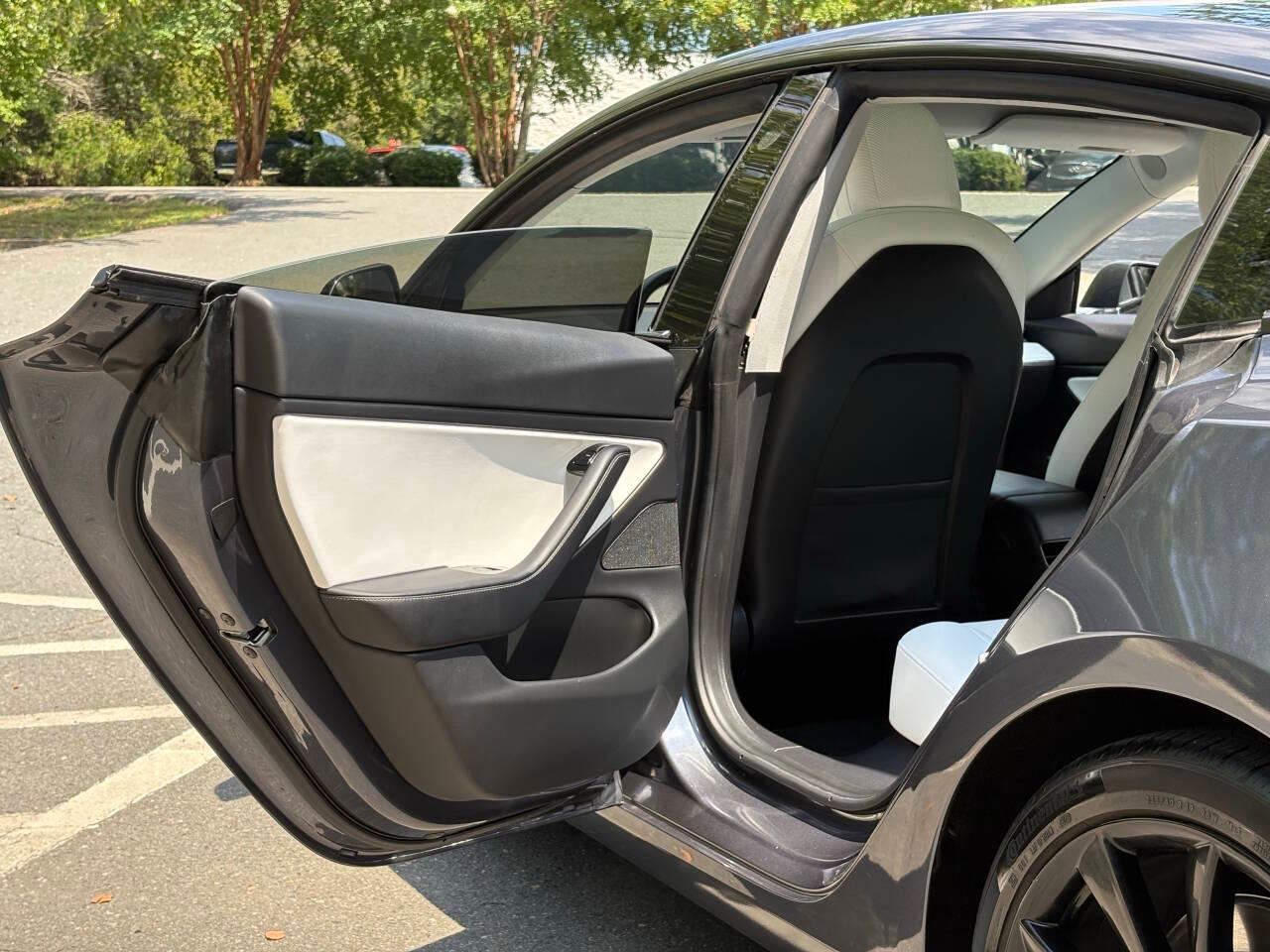 Tesla Model 3 Standard Range Plus 2020