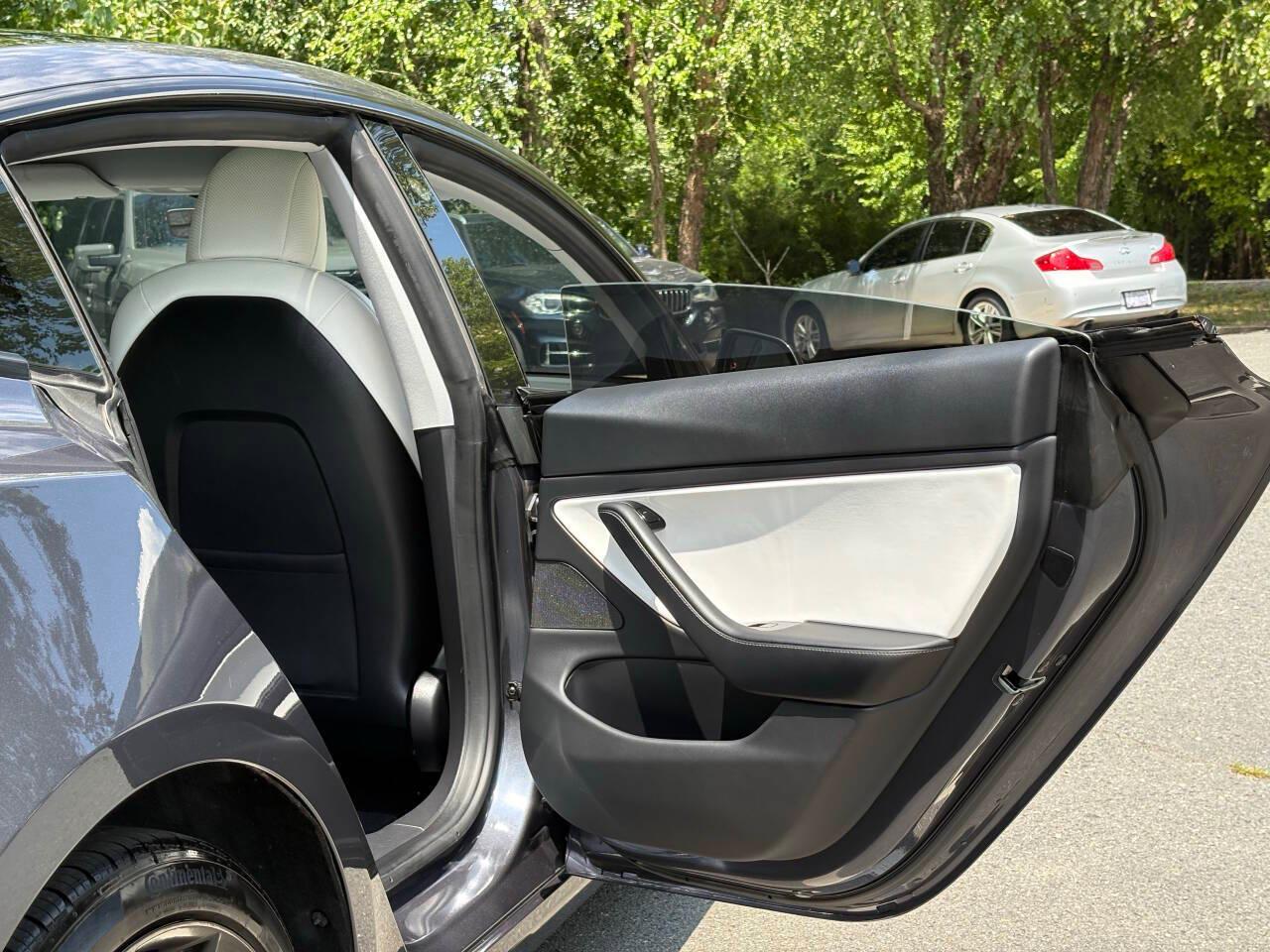 Tesla Model 3 Standard Range Plus 2020