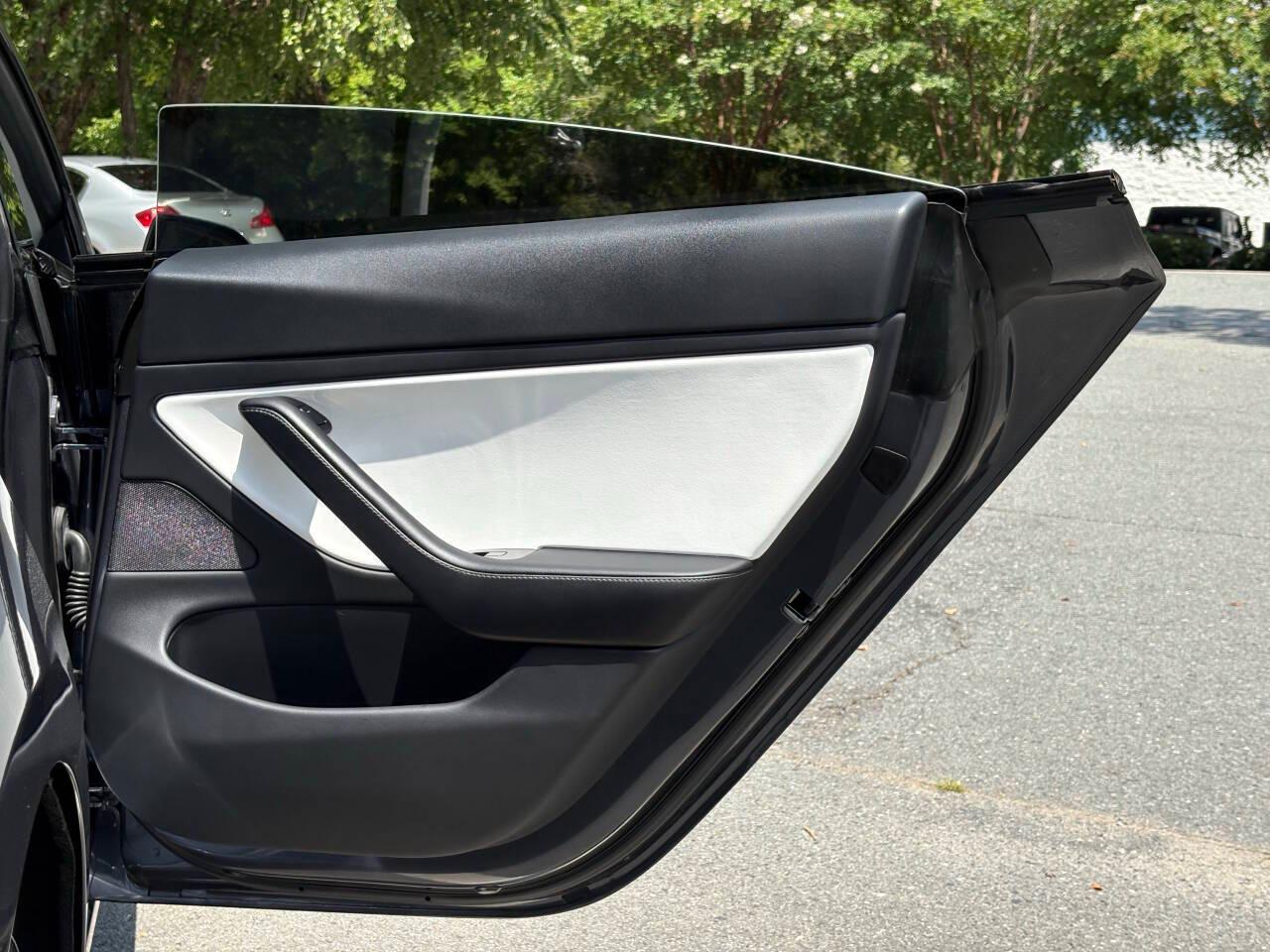 Tesla Model 3 Standard Range Plus 2020