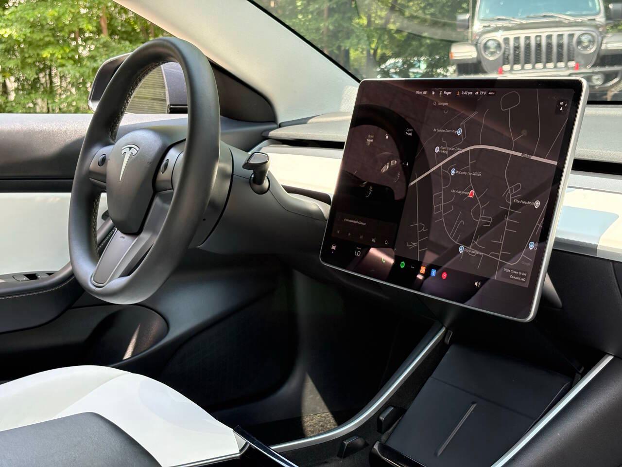 Tesla Model 3 Standard Range Plus 2020