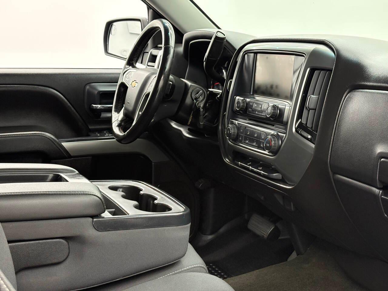 Chevrolet Silverado 1500 LT Double Cab 2WD 2018