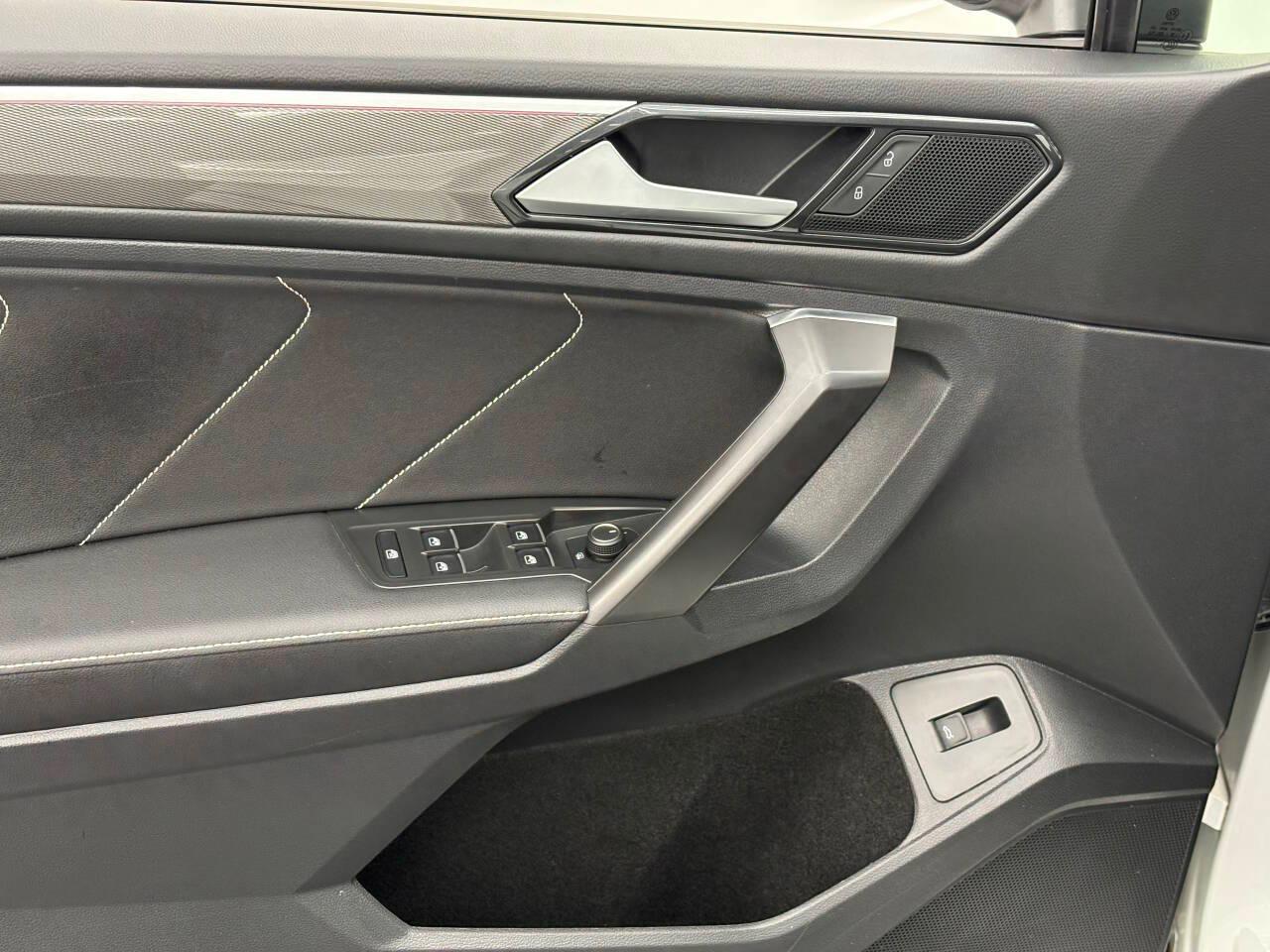 Volkswagen Tiguan SE R-Line Black 4MOTION 2022