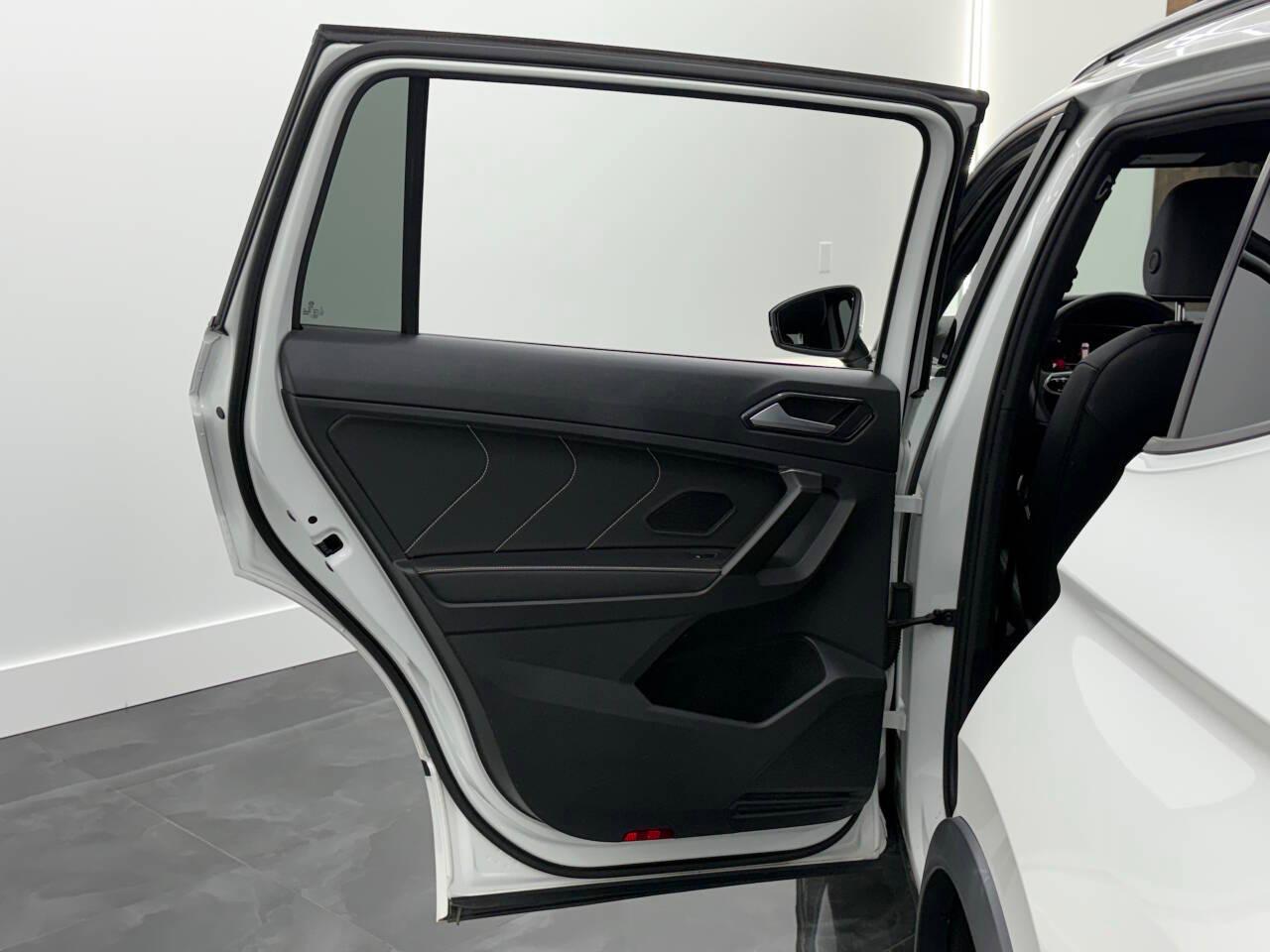 Volkswagen Tiguan SE R-Line Black 4MOTION 2022