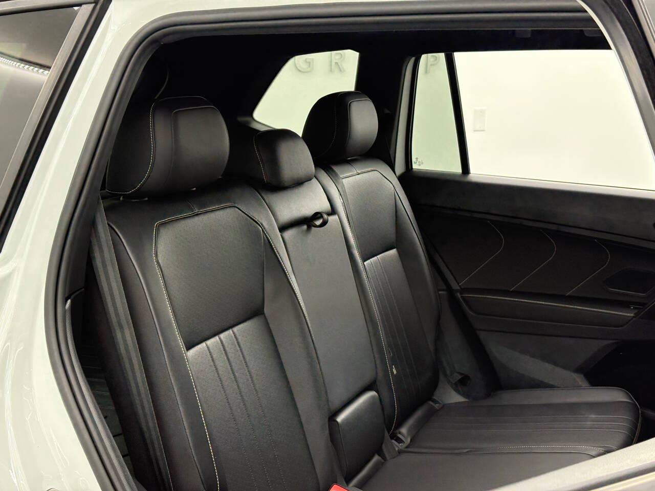 Volkswagen Tiguan SE R-Line Black 4MOTION 2022