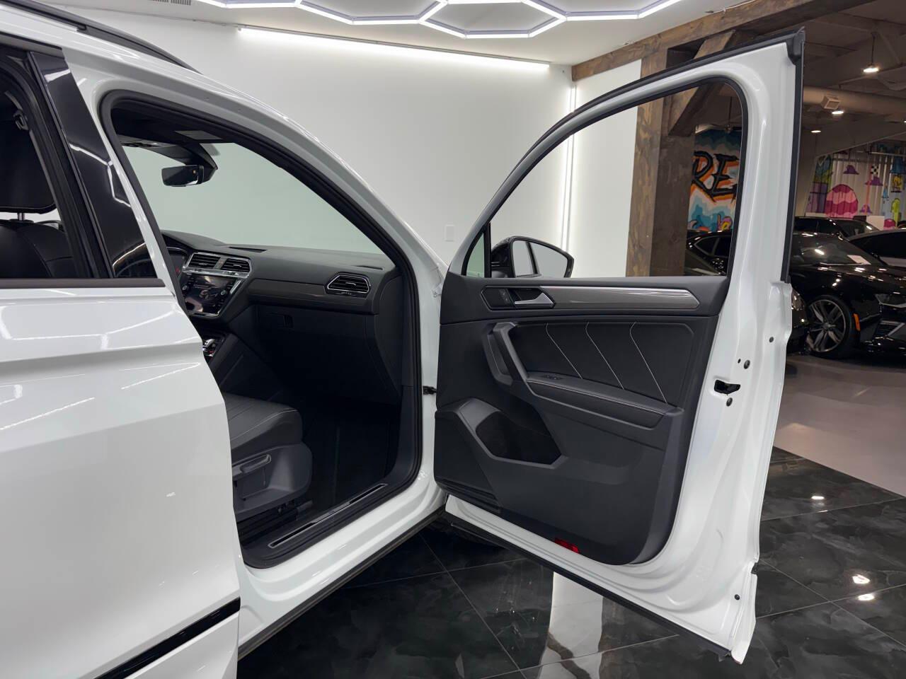 Volkswagen Tiguan SE R-Line Black 4MOTION 2022