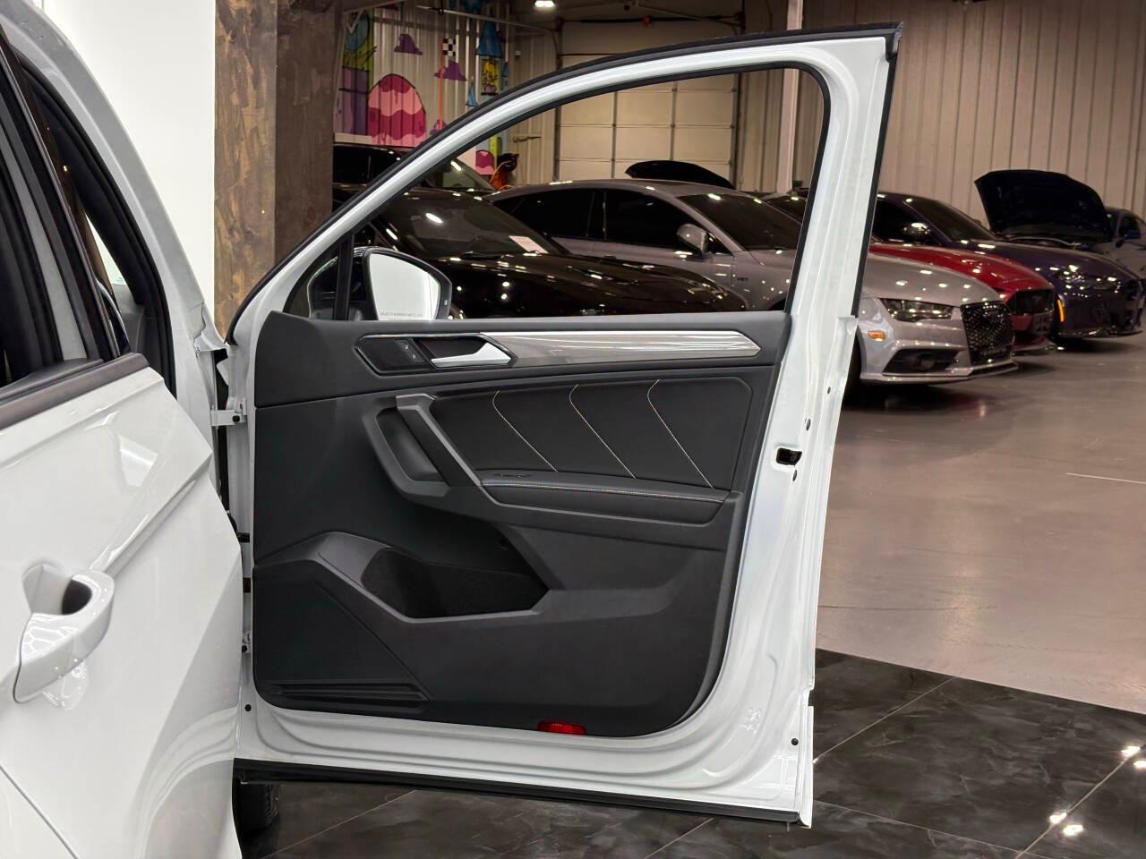 Volkswagen Tiguan SE R-Line Black 4MOTION 2022