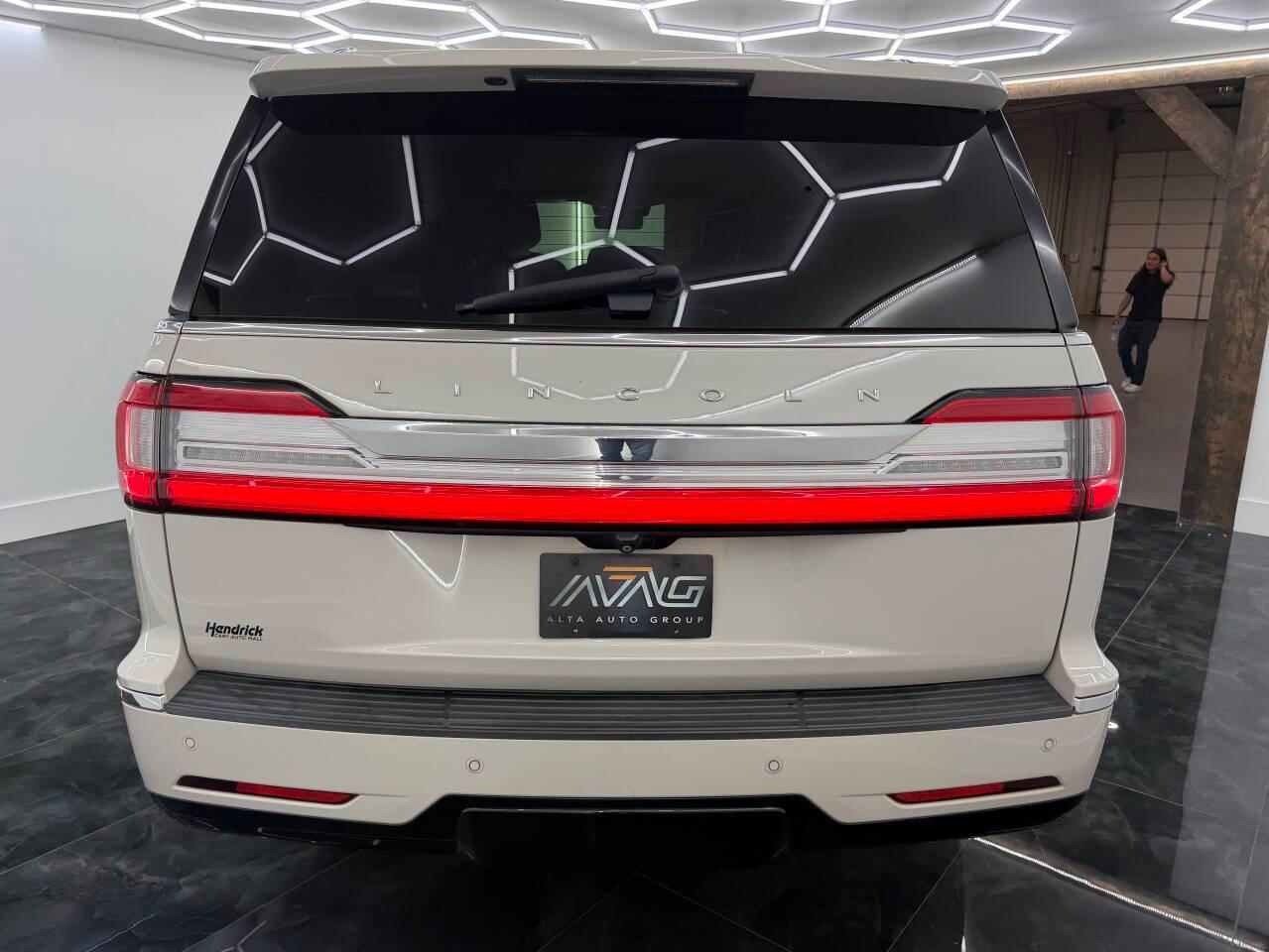 Lincoln Navigator Select 4WD 2019