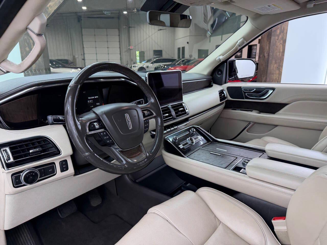 Lincoln Navigator Select 4WD 2019