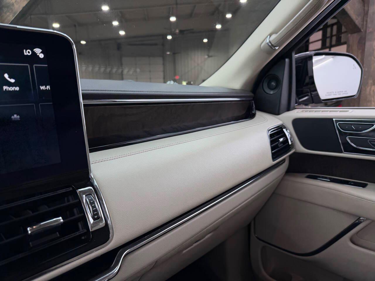 Lincoln Navigator Select 4WD 2019