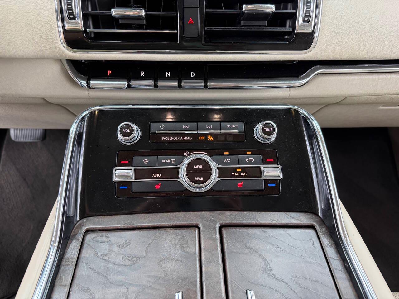 Lincoln Navigator Select 4WD 2019