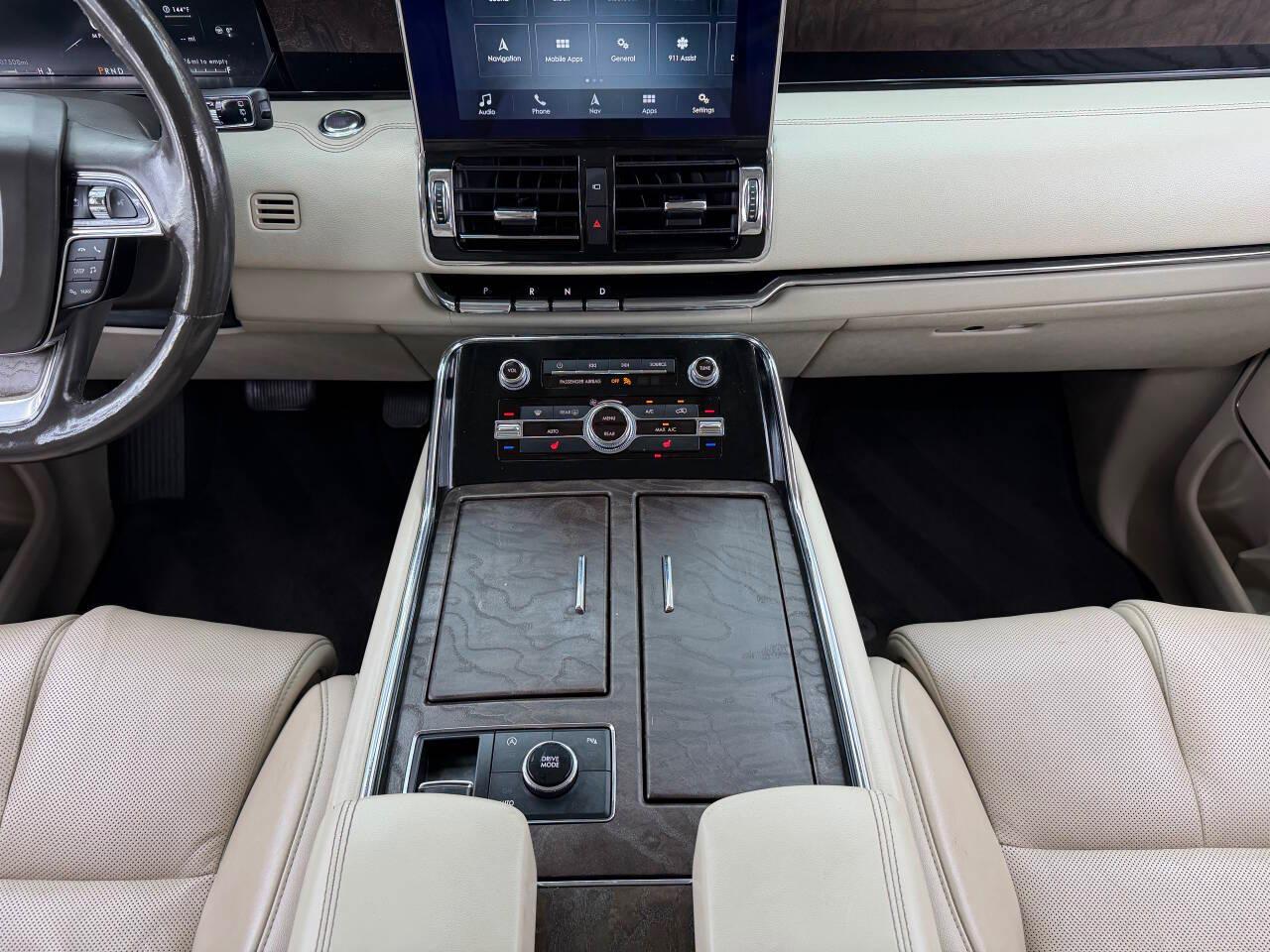 Lincoln Navigator Select 4WD 2019