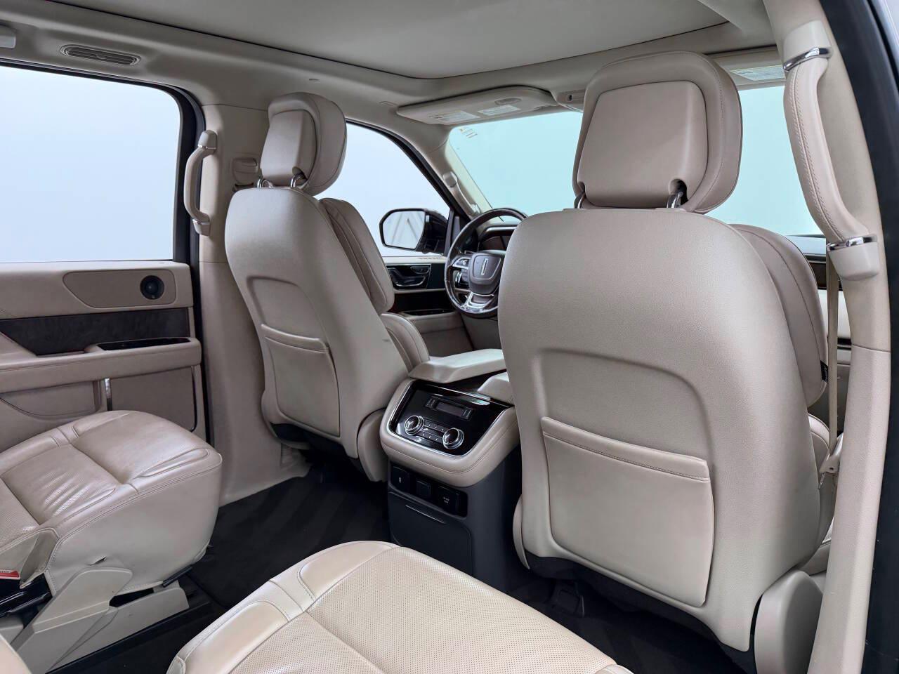 Lincoln Navigator Select 4WD 2019