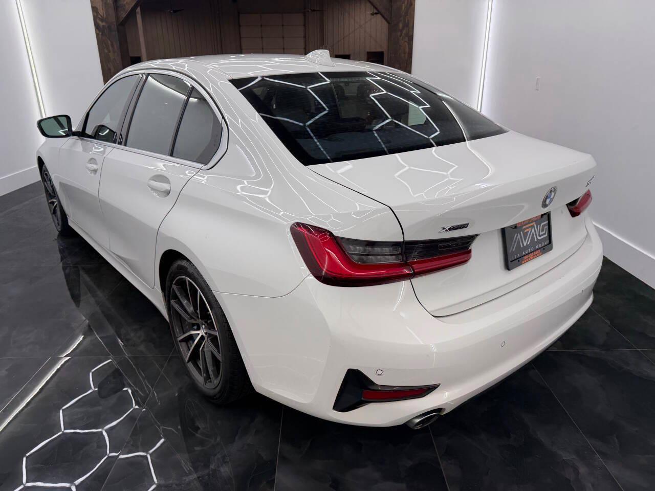 BMW 3-Series 330i xDrive 2021