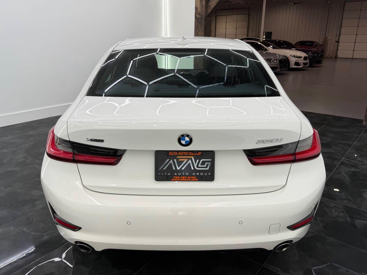 BMW 3-Series 330i xDrive 2021