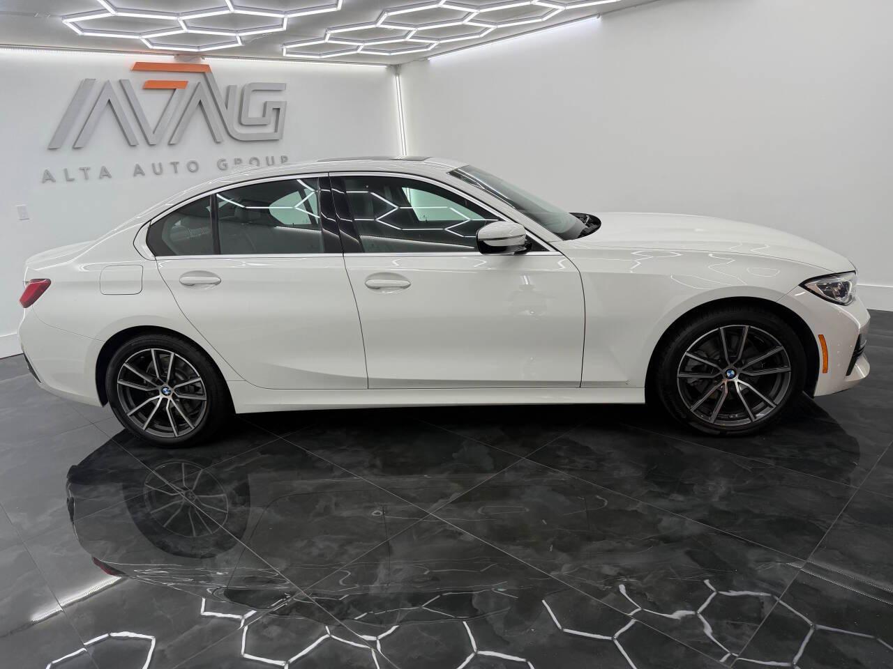 BMW 3-Series 330i xDrive 2021