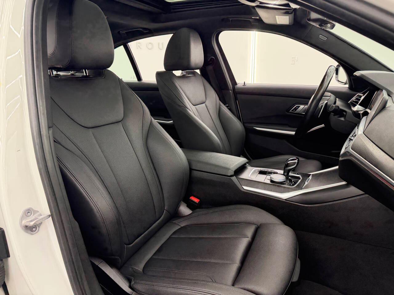 BMW 3-Series 330i xDrive 2021