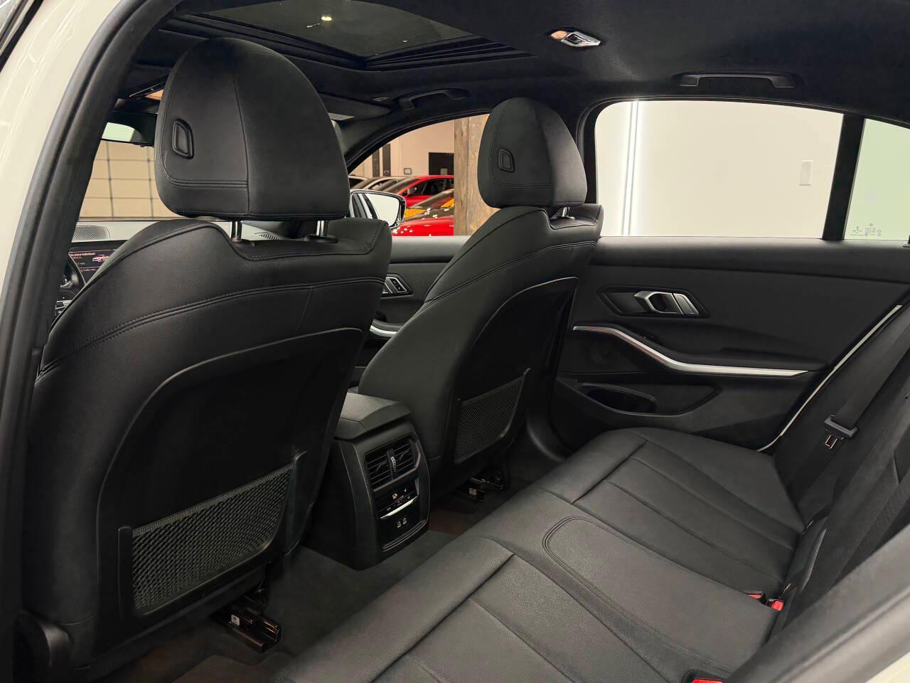 BMW 3-Series 330i xDrive 2021