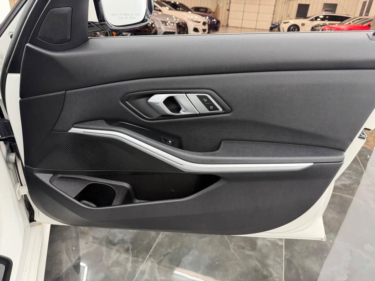BMW 3-Series 330i xDrive 2021
