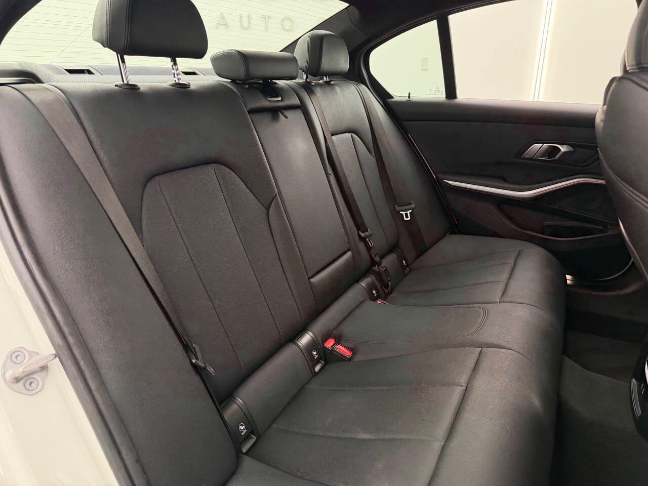 BMW 3-Series 330i xDrive 2021