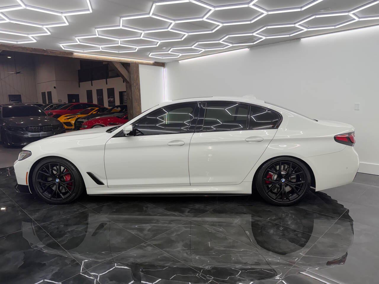 BMW 5-Series 540i xDrive 2021
