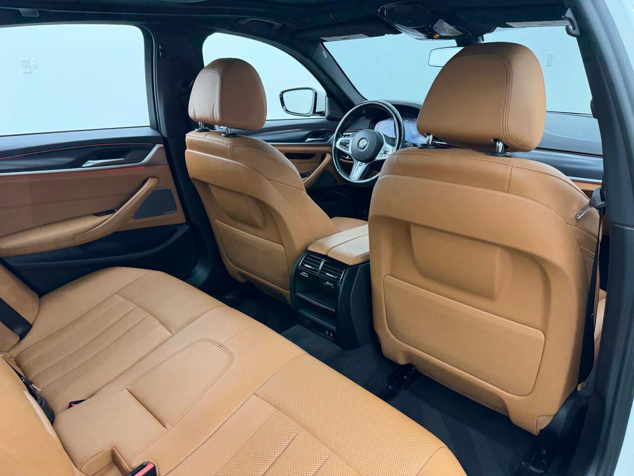 BMW 5-Series 540i xDrive 2021
