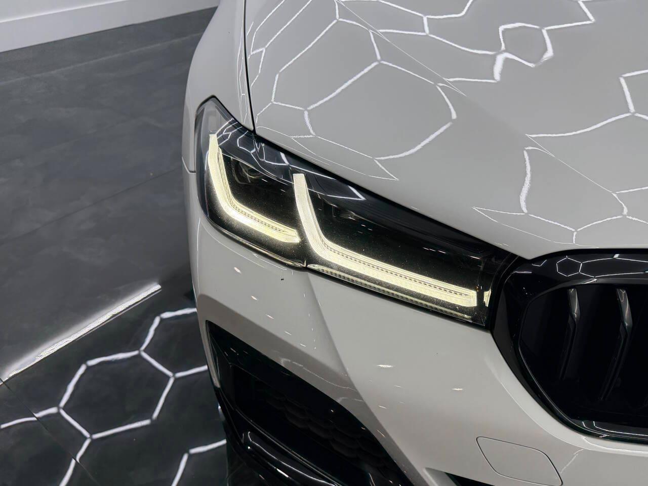 BMW 5-Series 540i xDrive 2021