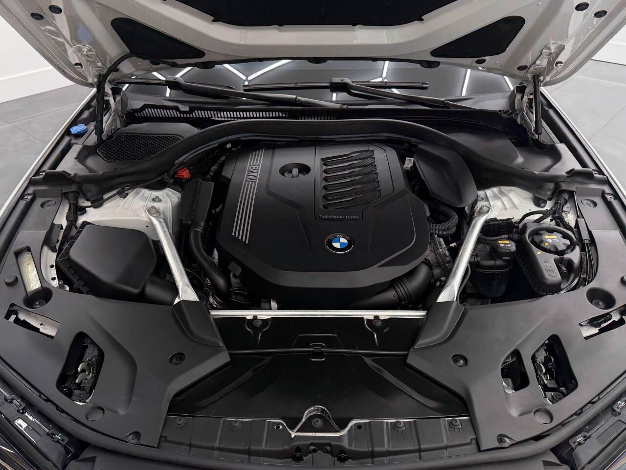 BMW 5-Series 540i xDrive 2021