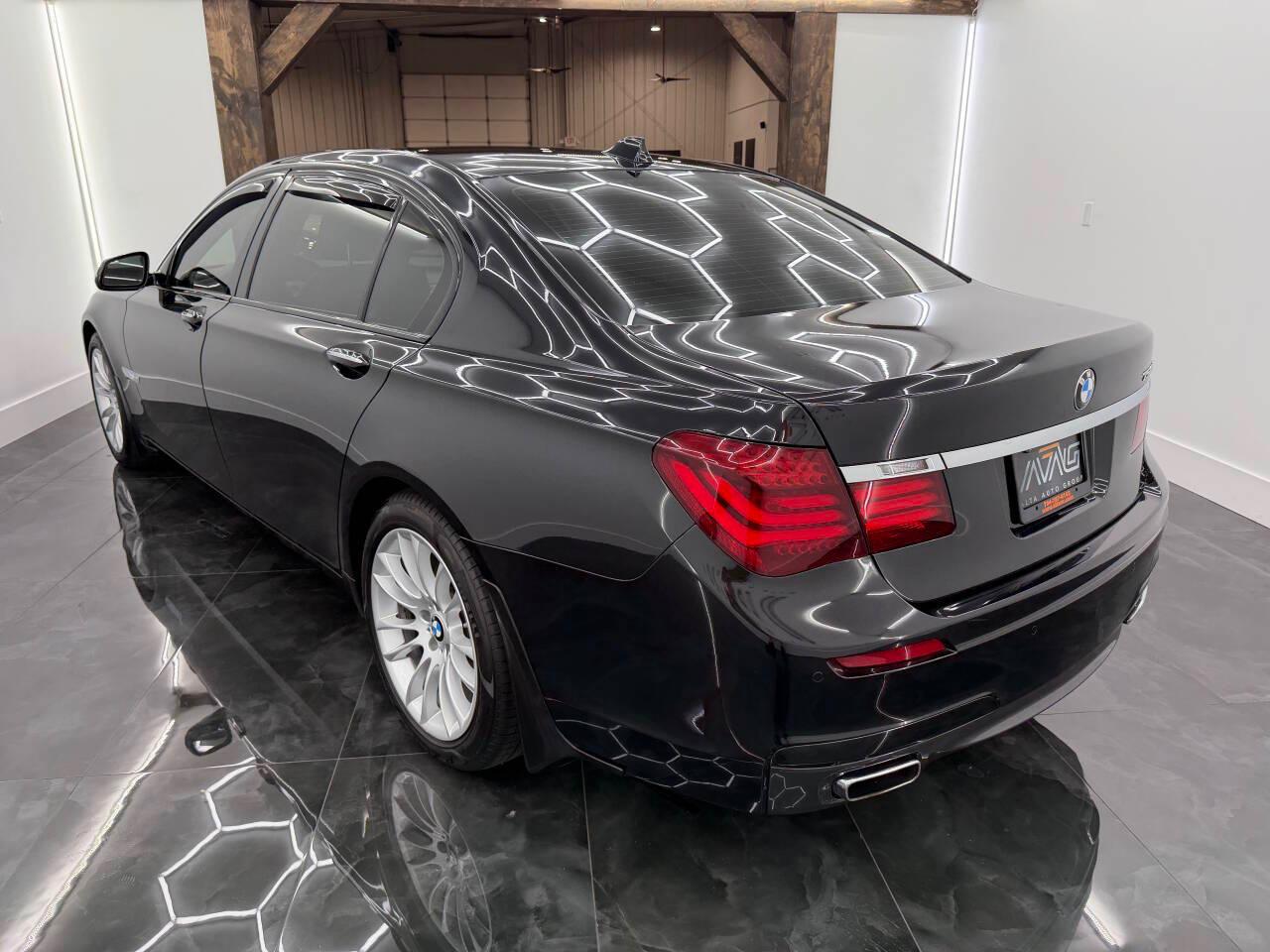 BMW 7-Series 750Li 2013