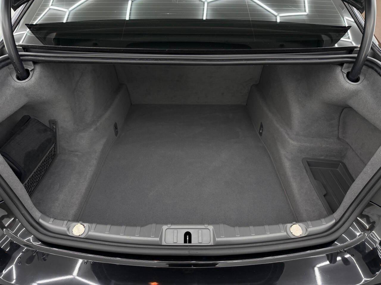BMW 7-Series 750Li 2013