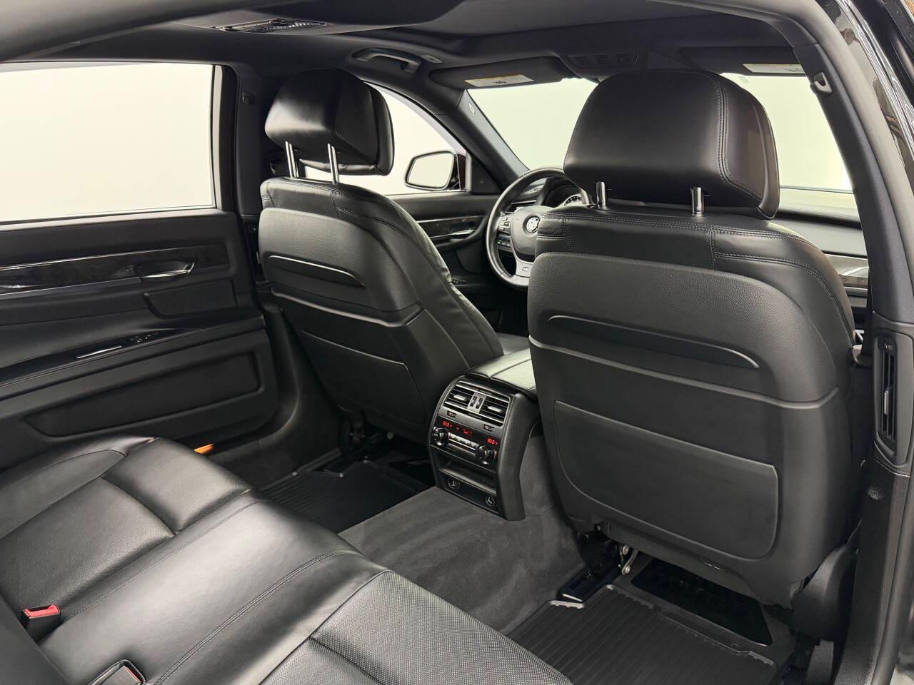 BMW 7-Series 750Li 2013