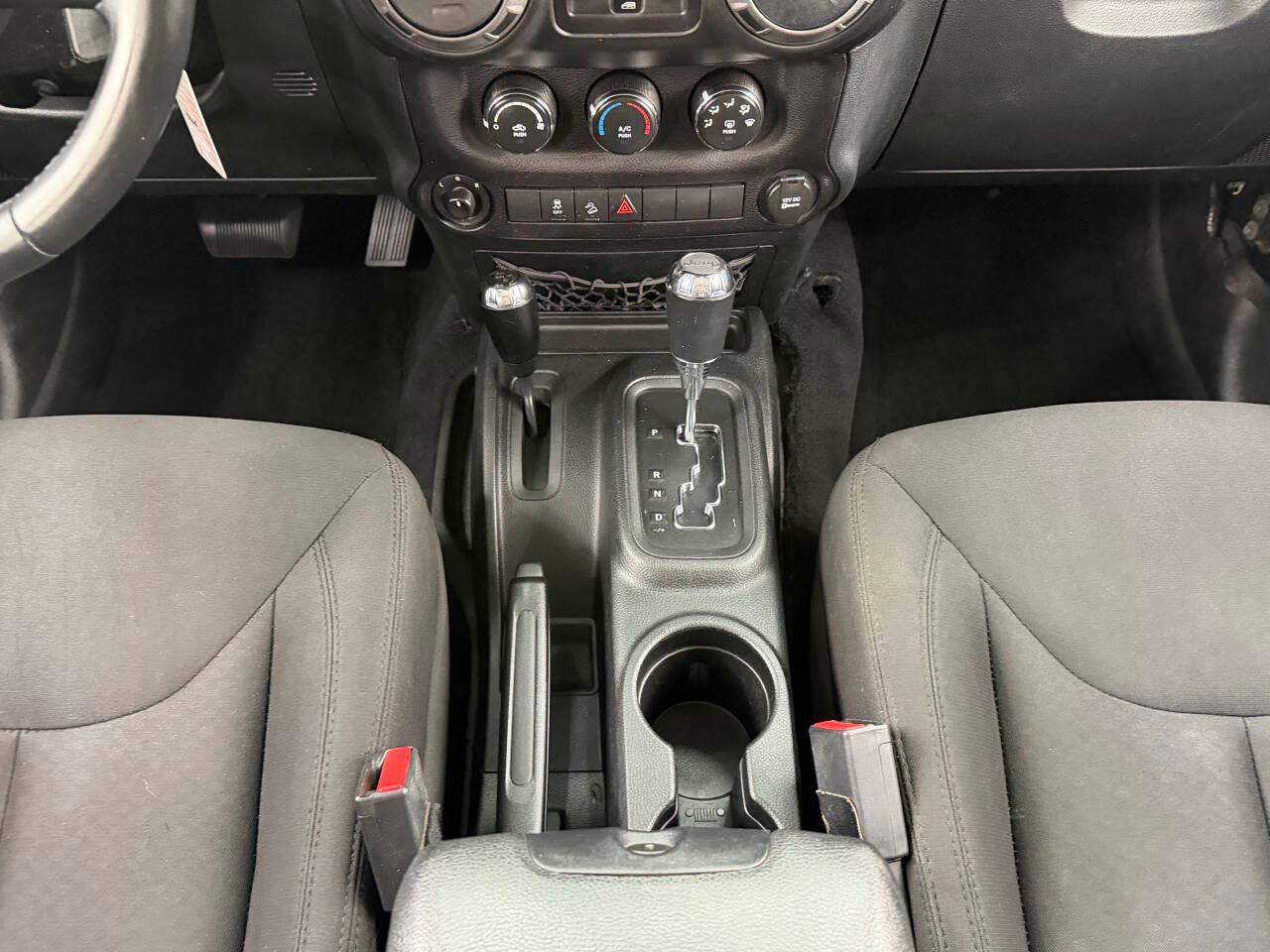 Jeep Wrangler Unlimited Sport 4WD 2017