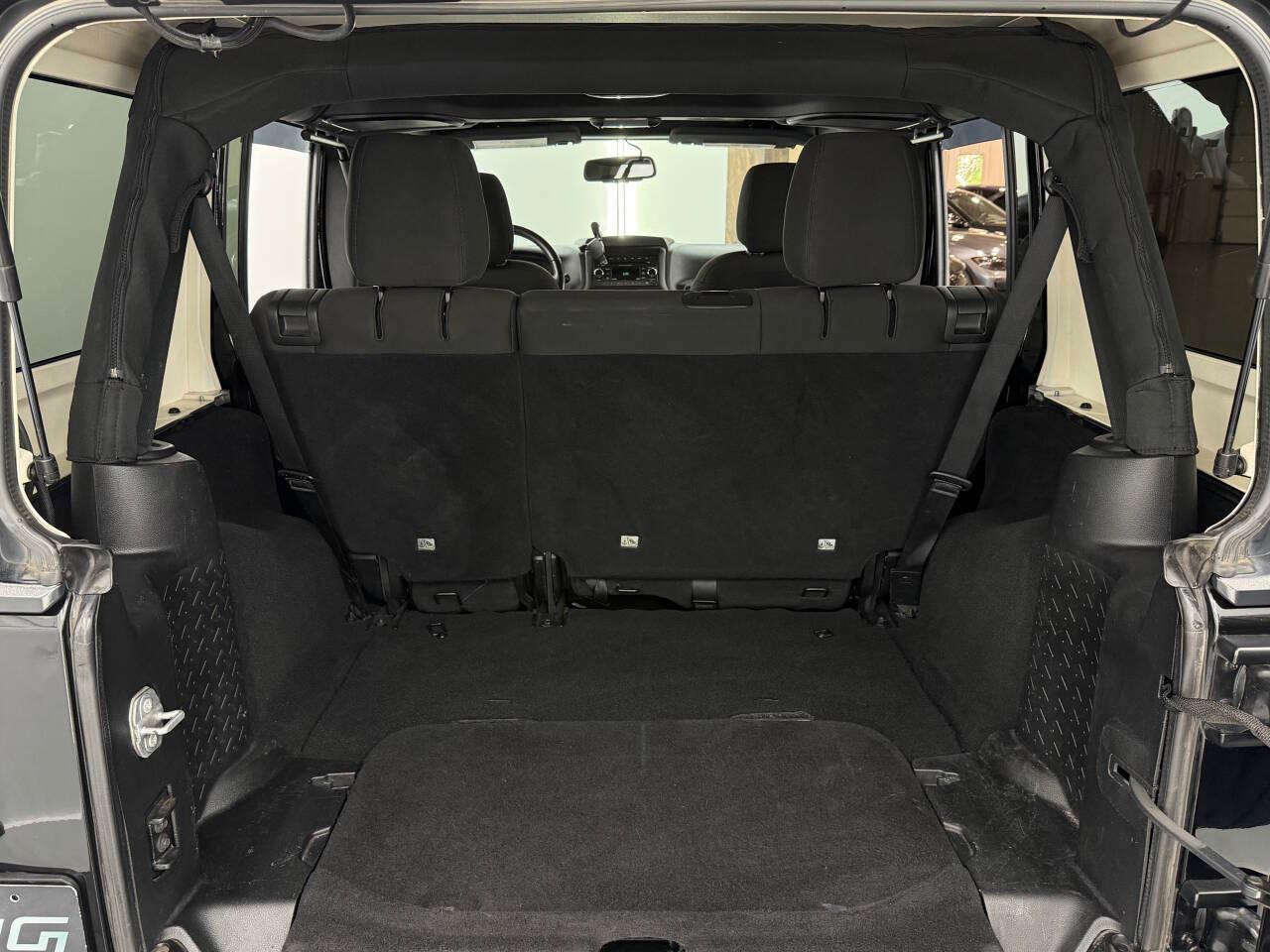 Jeep Wrangler Unlimited Sport 4WD 2017