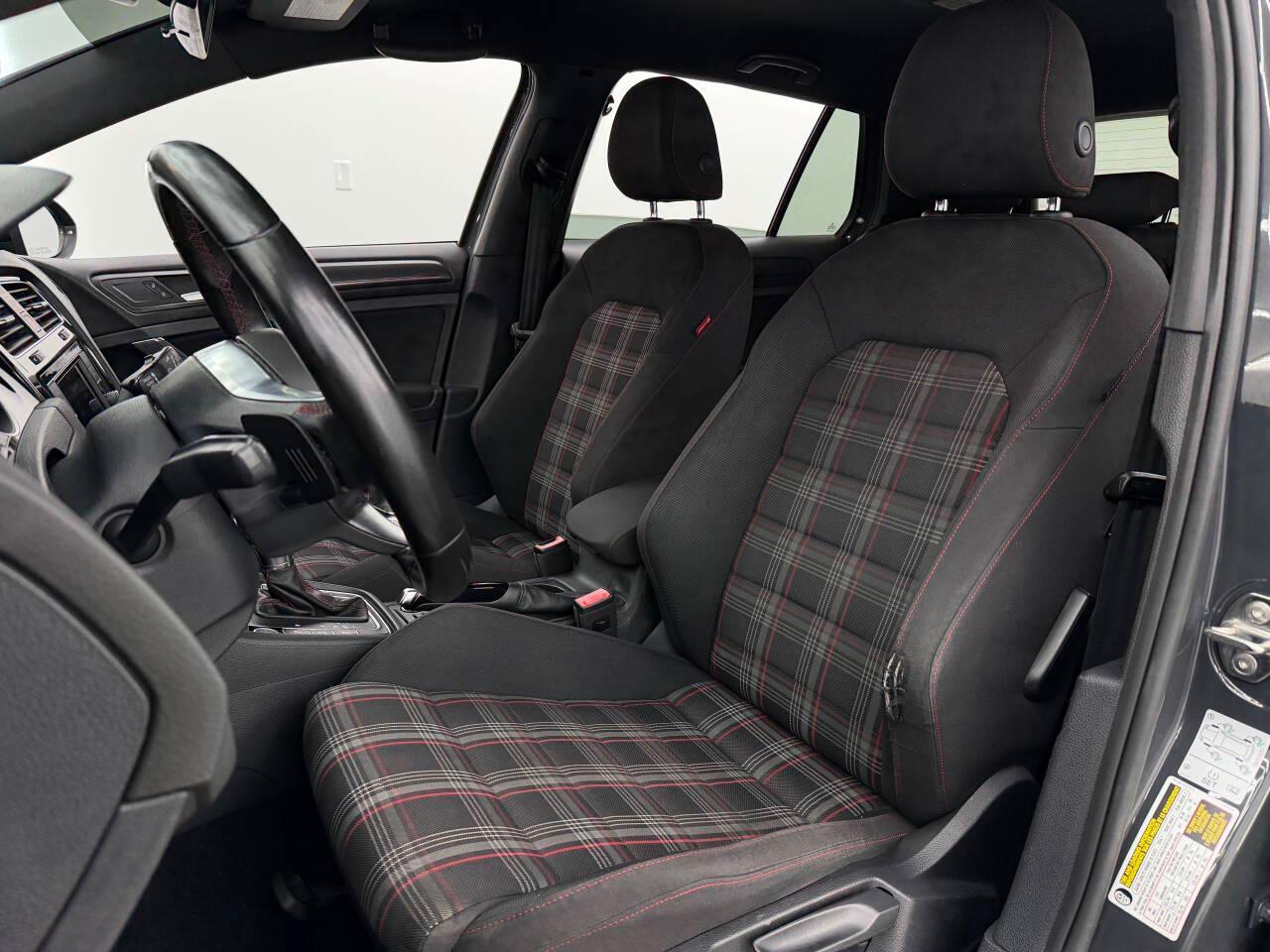 Volkswagen Golf GTI SE 7A 2019