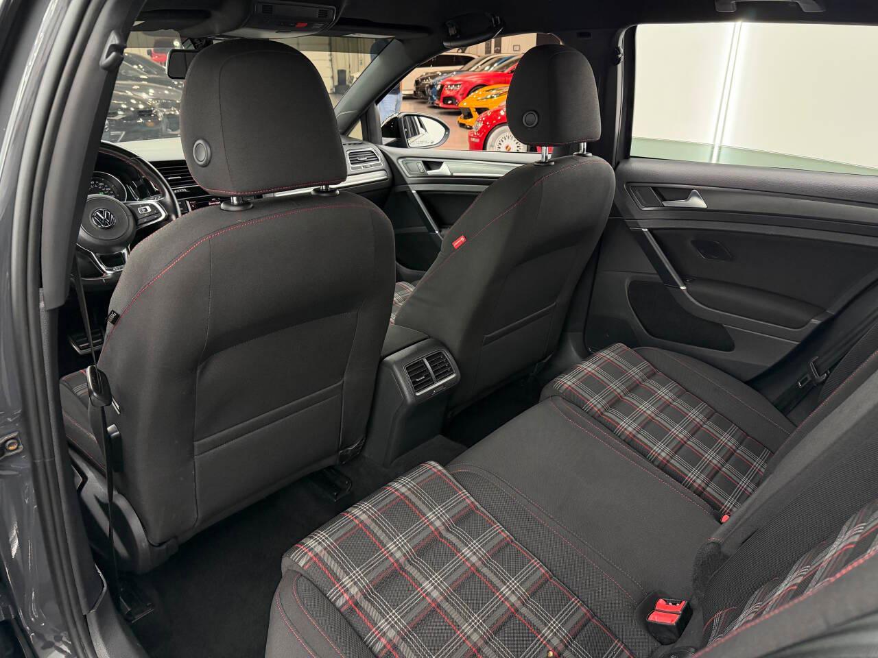 Volkswagen Golf GTI SE 7A 2019