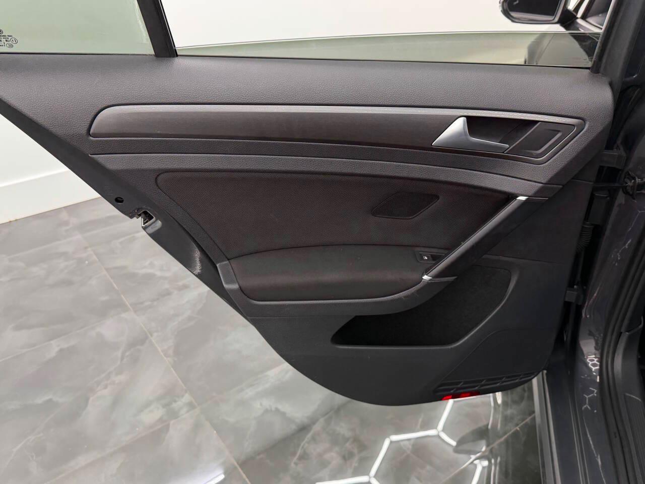 Volkswagen Golf GTI SE 7A 2019