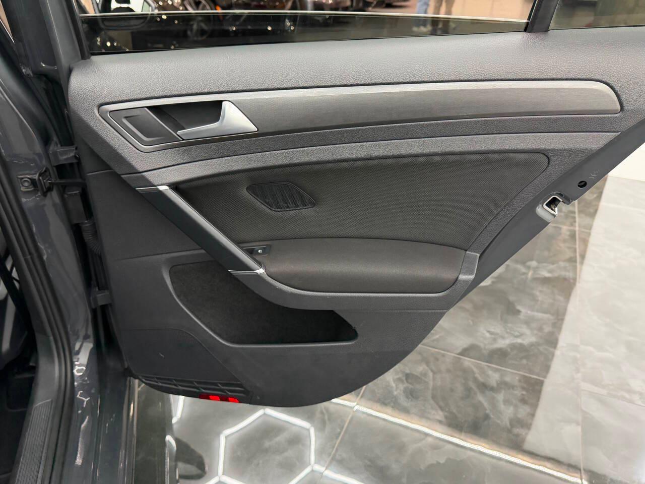 Volkswagen Golf GTI SE 7A 2019