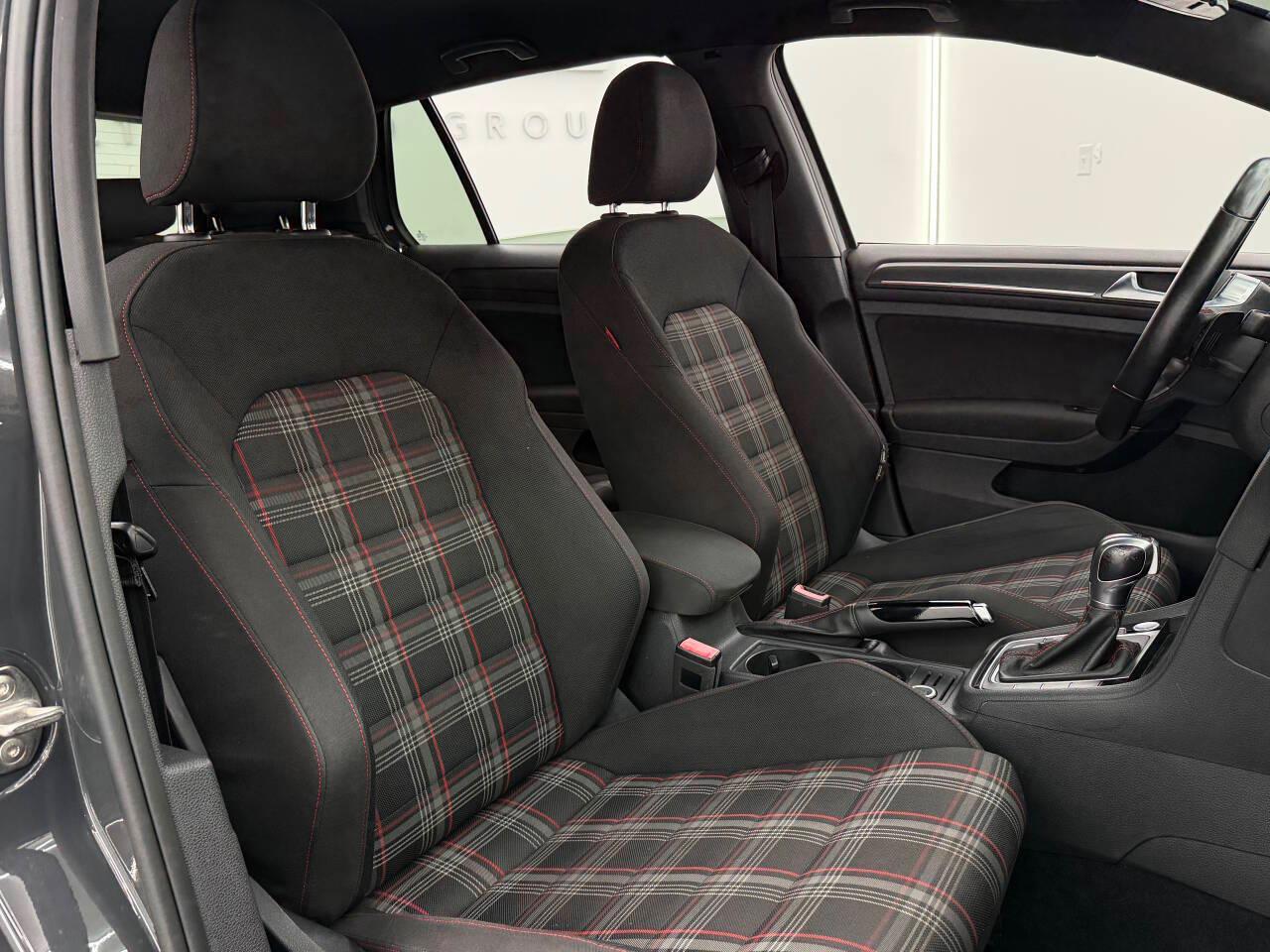 Volkswagen Golf GTI SE 7A 2019