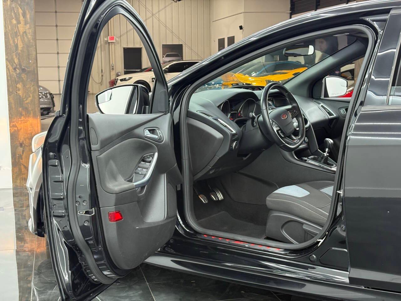 Ford Focus ST Hatch 2018