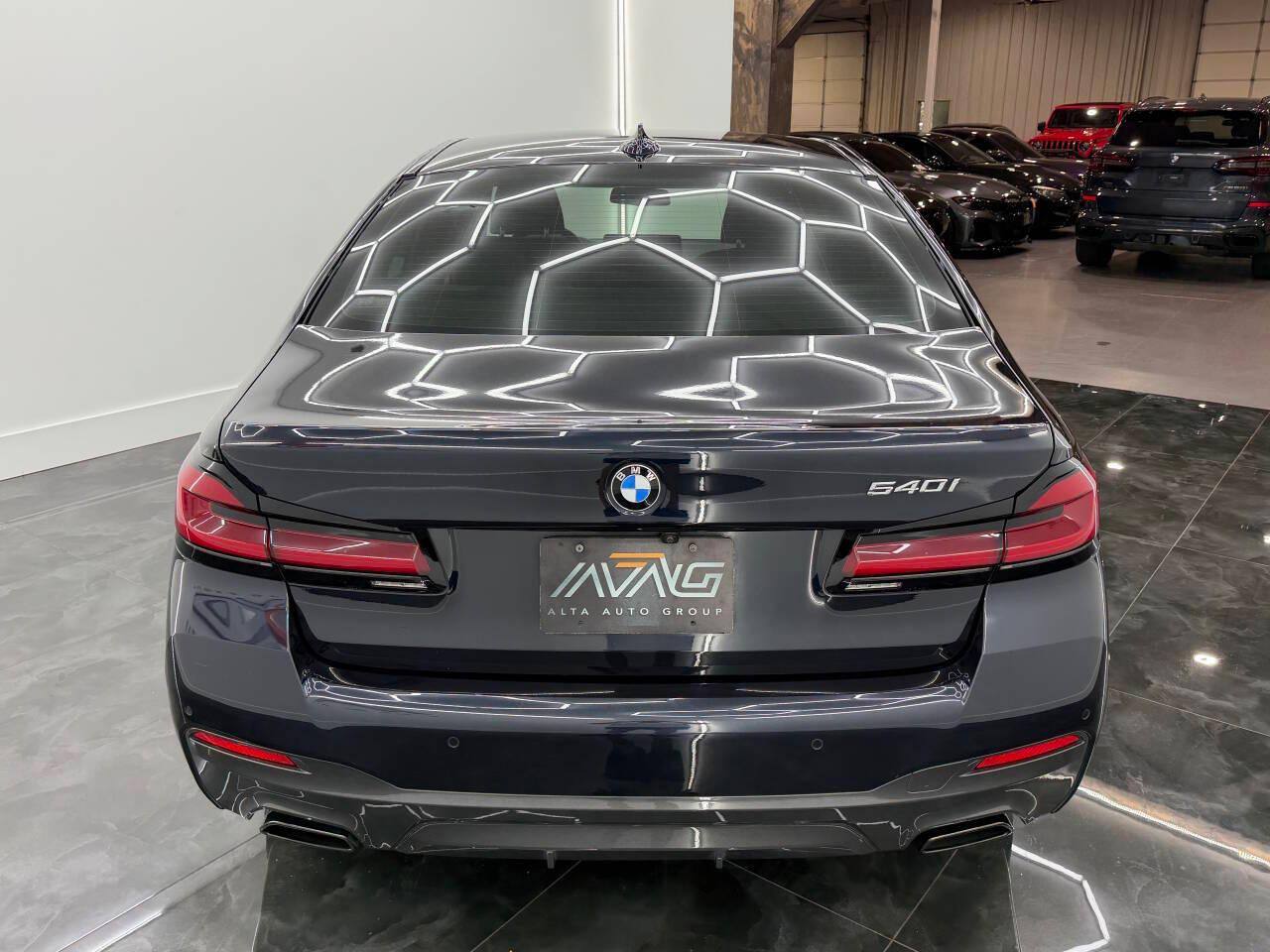 BMW 5-Series 540i 2021