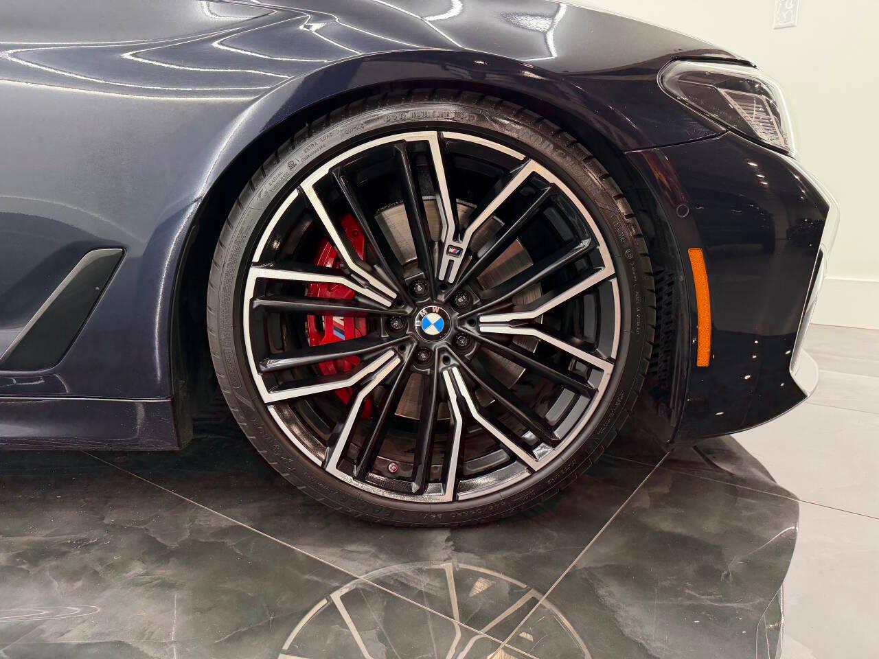 BMW 5-Series 540i 2021
