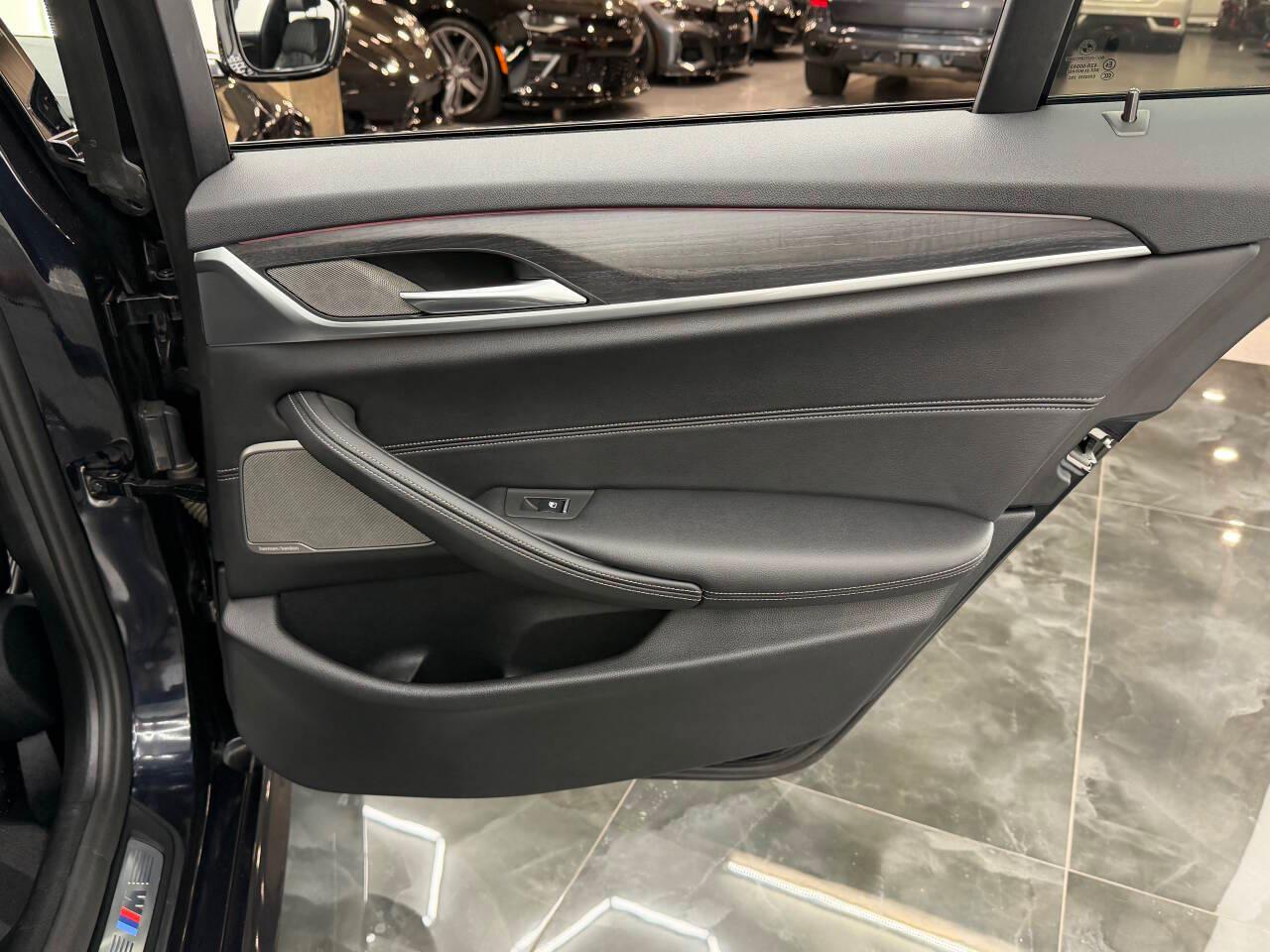 BMW 5-Series 540i 2021