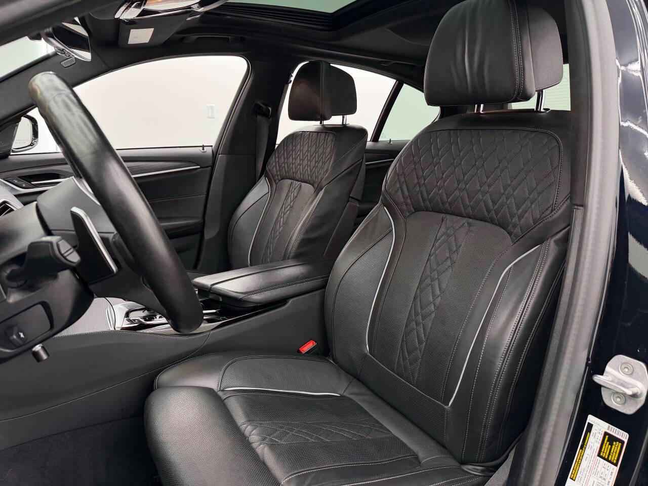 BMW 5-Series 540i 2021