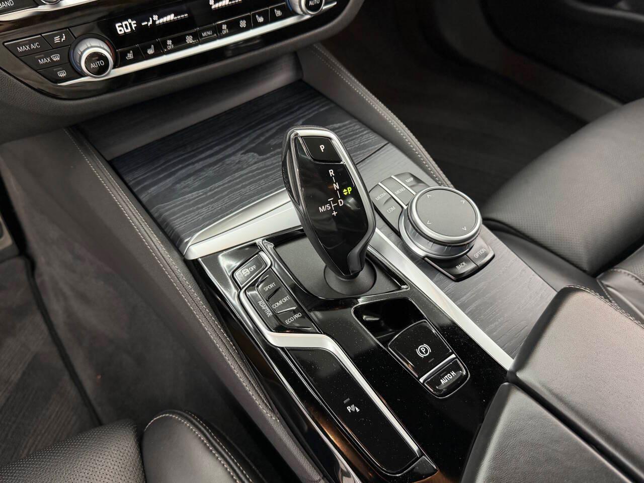 BMW 5-Series 540i 2021