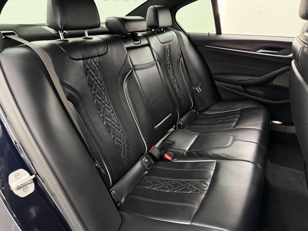 BMW 5-Series 540i 2021