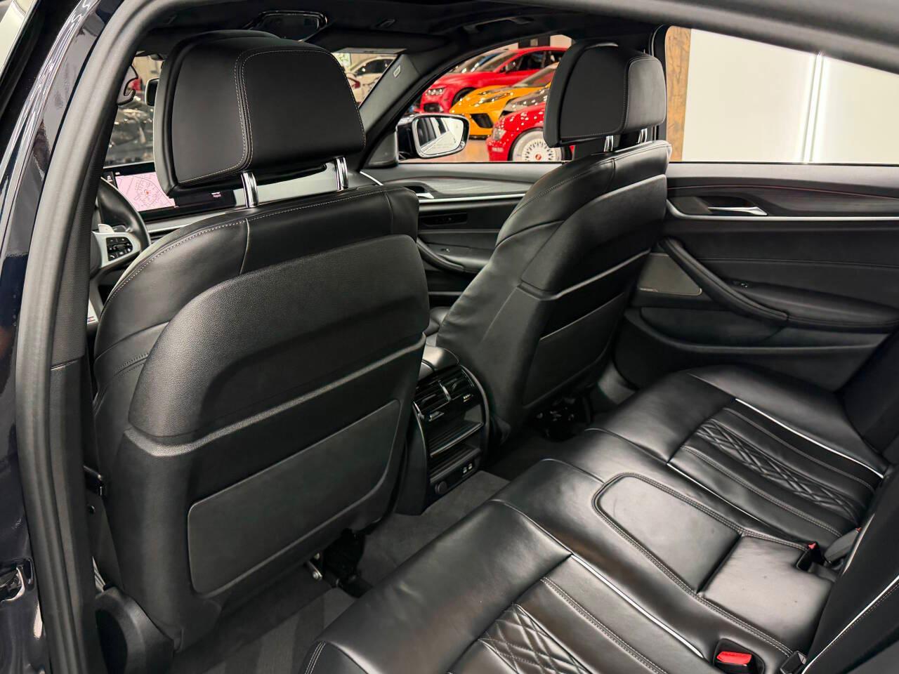BMW 5-Series 540i 2021