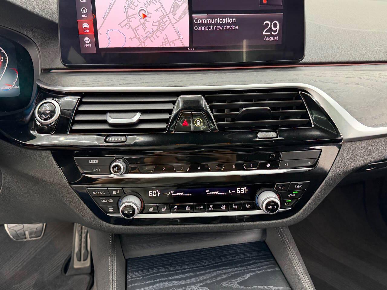 BMW 5-Series 540i 2021