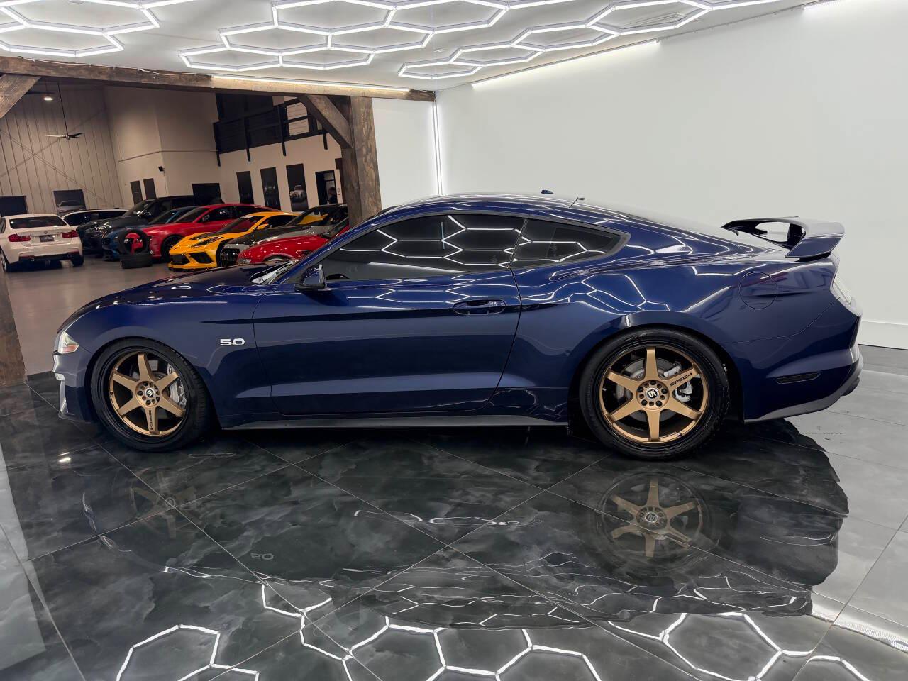 Ford Mustang GT Premium Coupe 2018