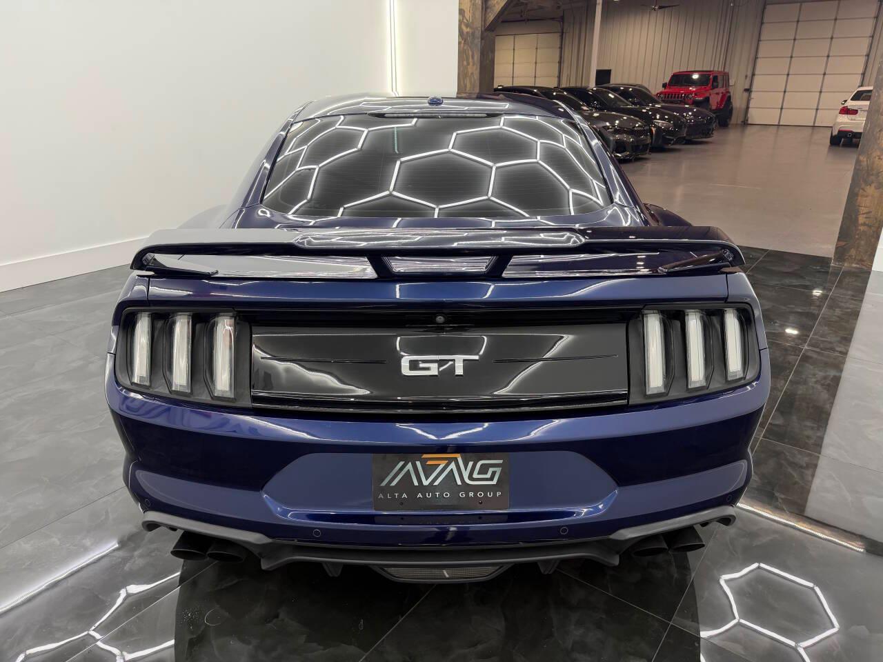 Ford Mustang GT Premium Coupe 2018