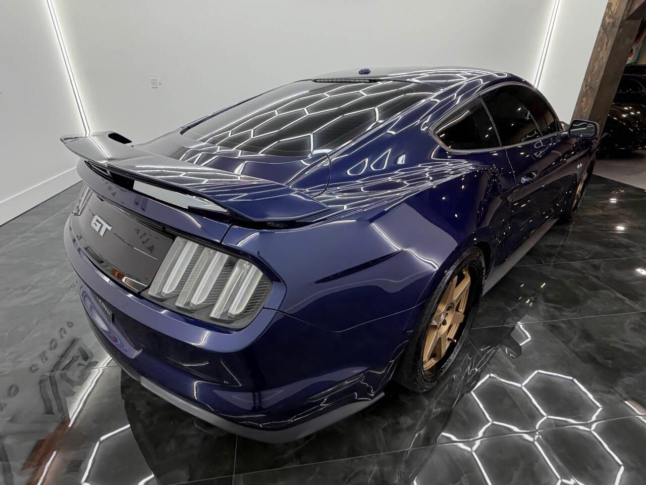 Ford Mustang GT Premium Coupe 2018