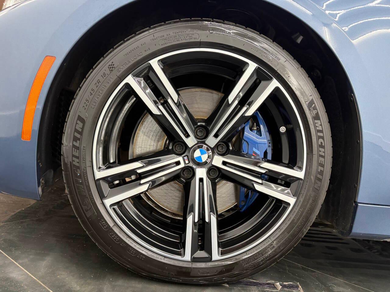 BMW 4-Series M440i xDrive Coupe 2021